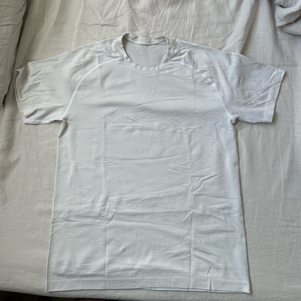Lululemon Vent Tech Top